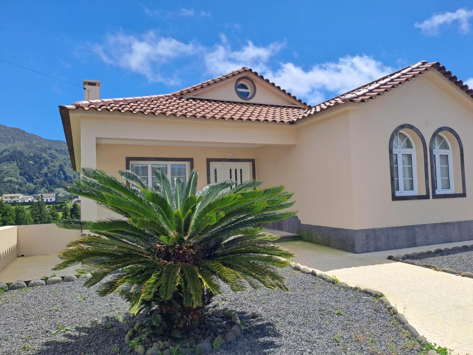 Casa Caldeiras * Furnas (Azores)